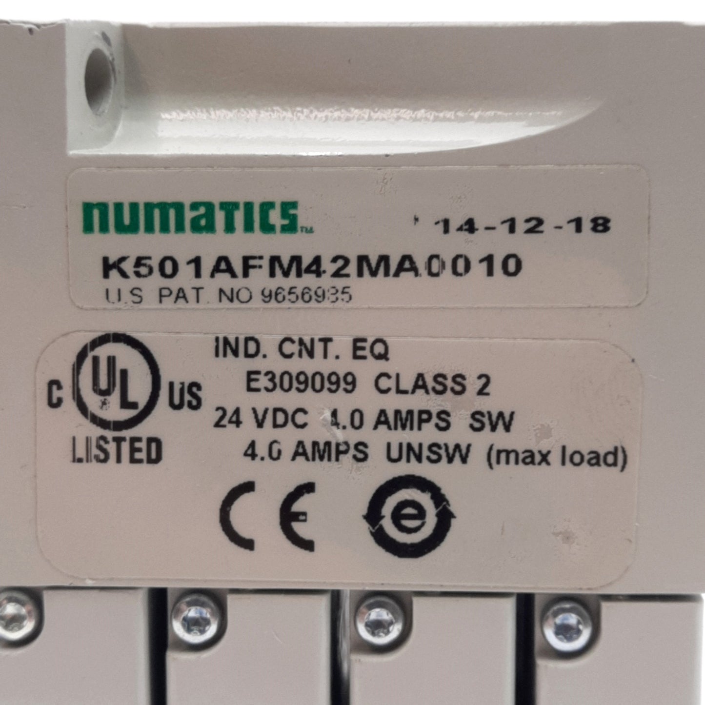 New – Open box Numatics K501AFM42MA0010 Manifold With (4x) R501A2B40MA00F1 Solenoid Valves