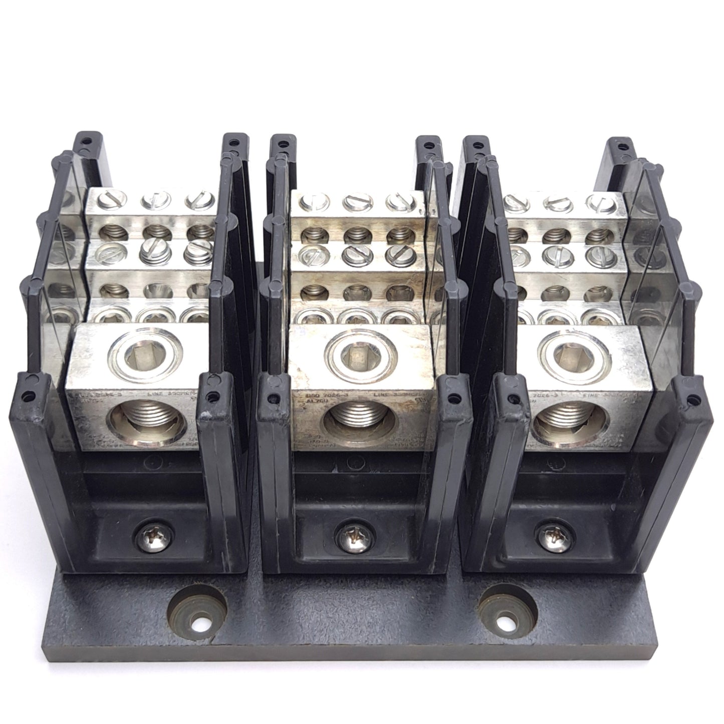 New – Open box Eaton Bussmann PDB371-3 Power Distribution Block, 3-Pole, 600V 310A