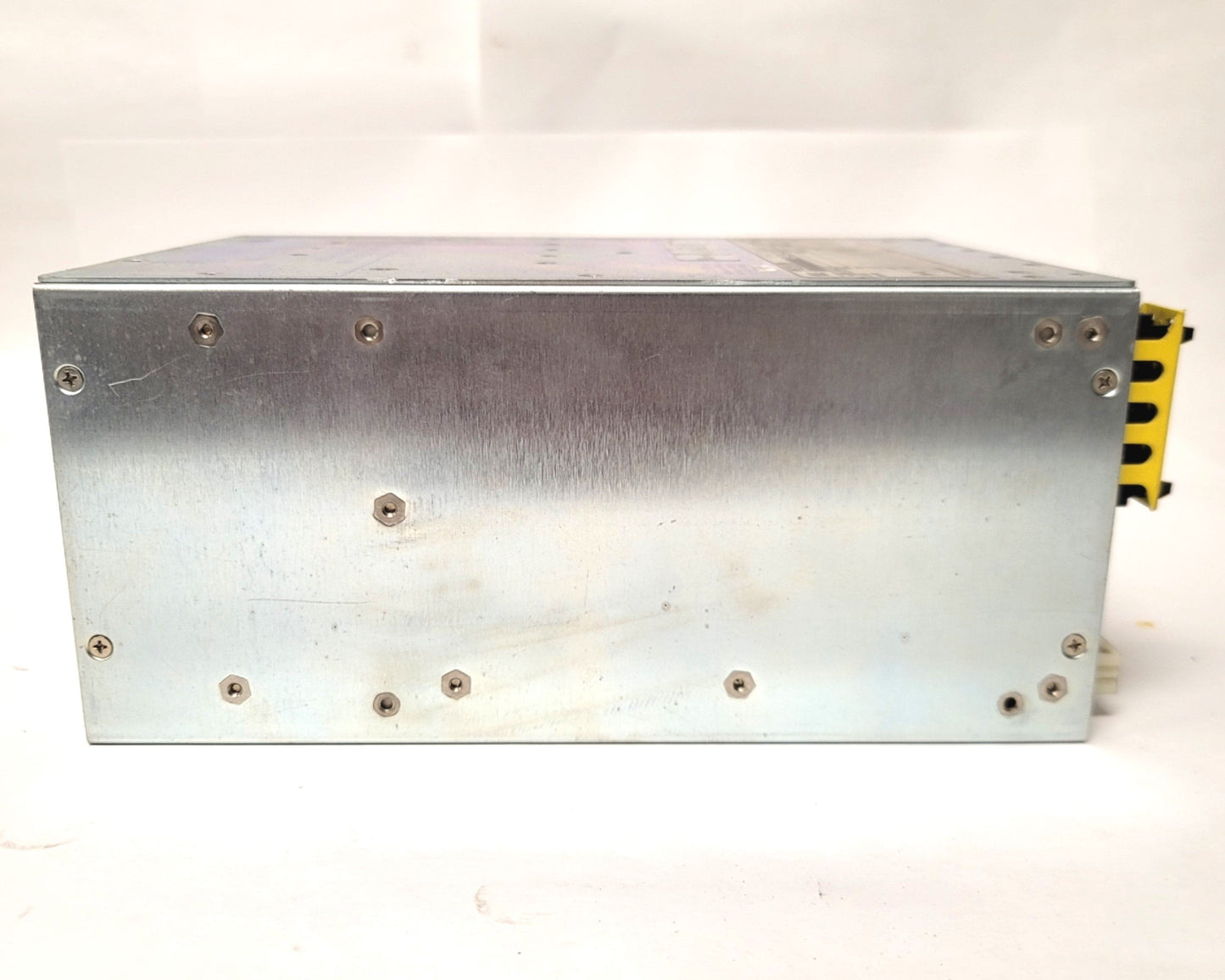 Used Power One HPM5C2BELS390 Modular Power Supply 2000W 10VDC 40A, 15VDC 52A, 230VAC