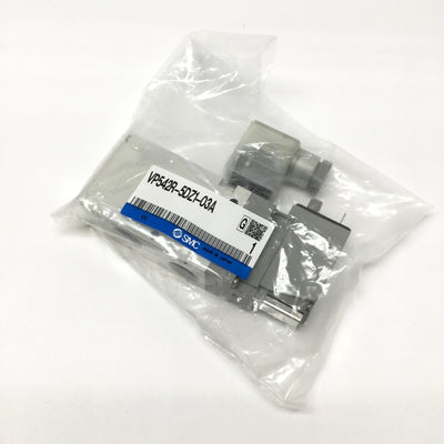New SMC VP542R-5DZ1-03A Pilot Solenoid Valve, 3-Port 2-Position, 24VDC, Rc 3/8"