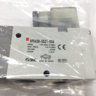 New SMC VP542R-5DZ1-03A Pilot Solenoid Valve, 3-Port 2-Position, 24VDC, Rc 3/8"