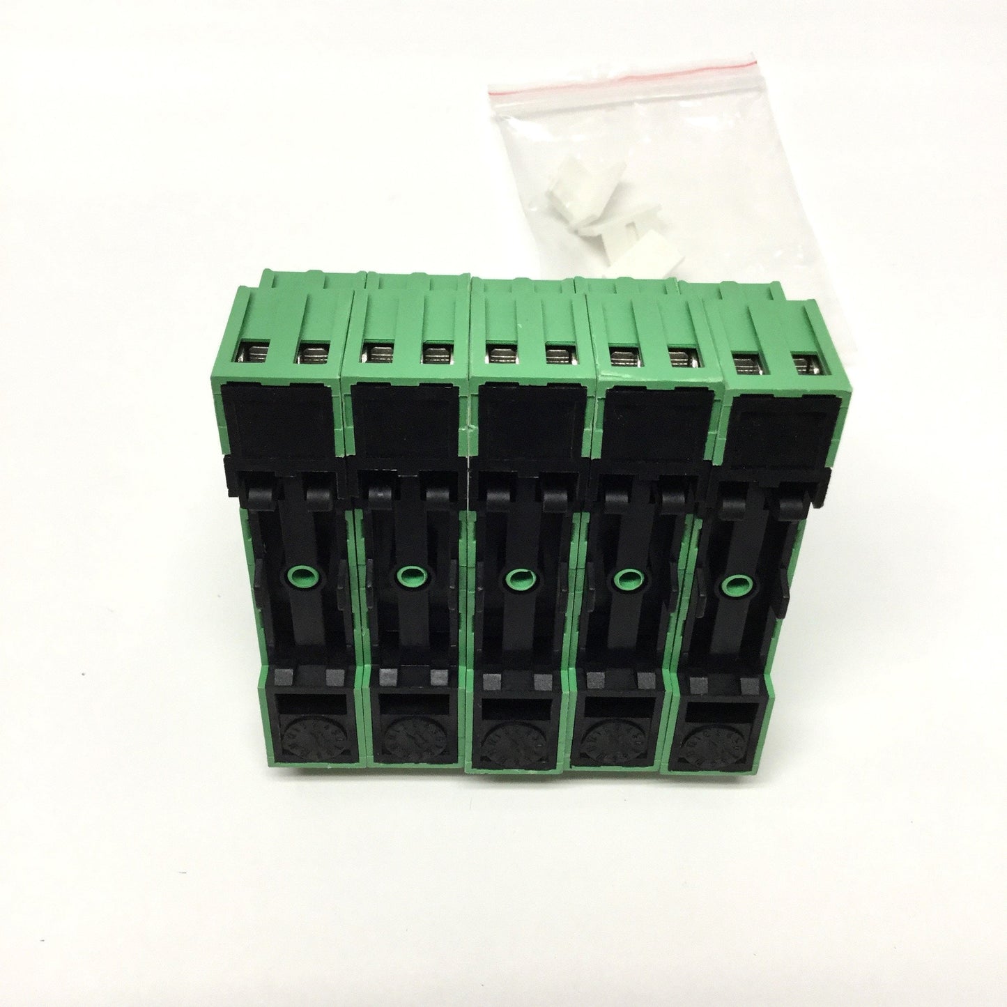 New – Open box Lot of 5 Phoenix Contact PR1-BSC2/2X21 2833518 Relay Base Sockets, 300V 12A