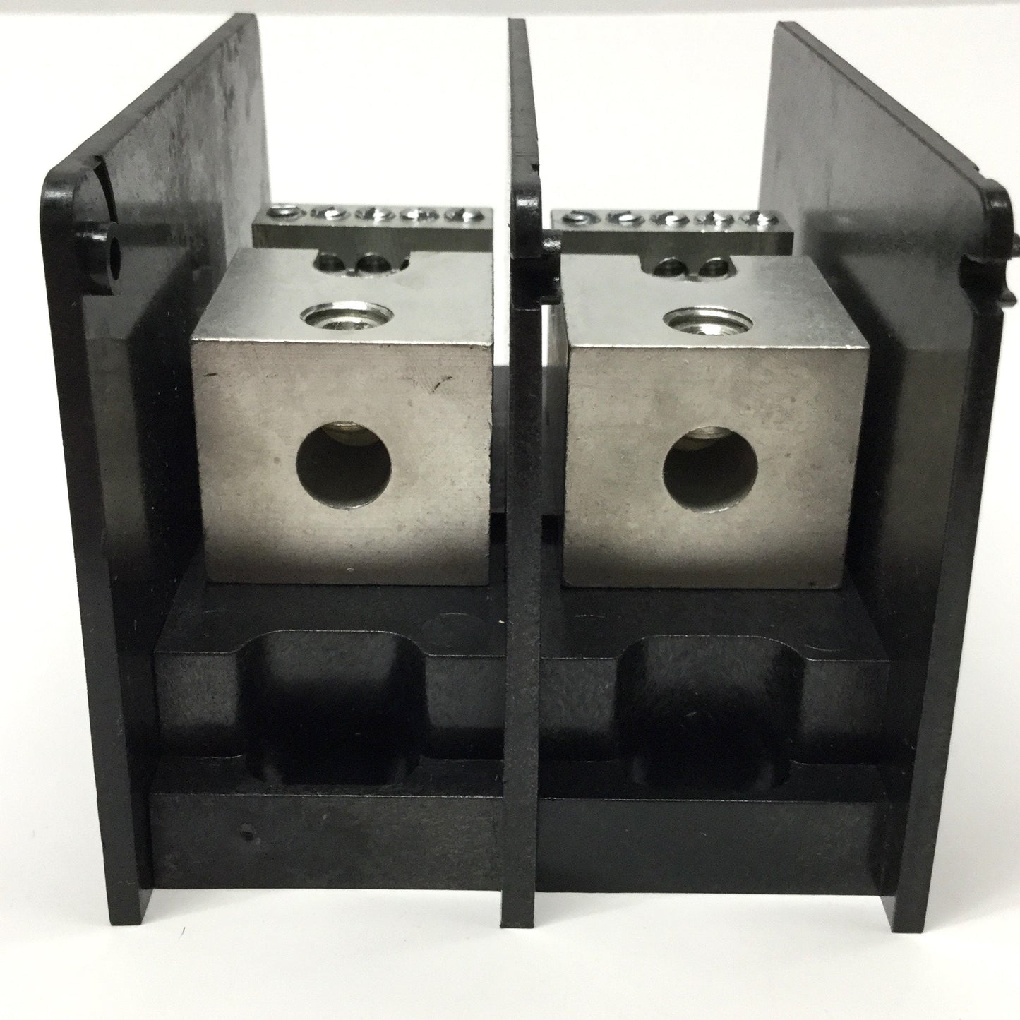 New – Open box Mersen MPDB67592 Power Block Distribution 2-Pole 1000V 175A, 1x Line to 10x Load