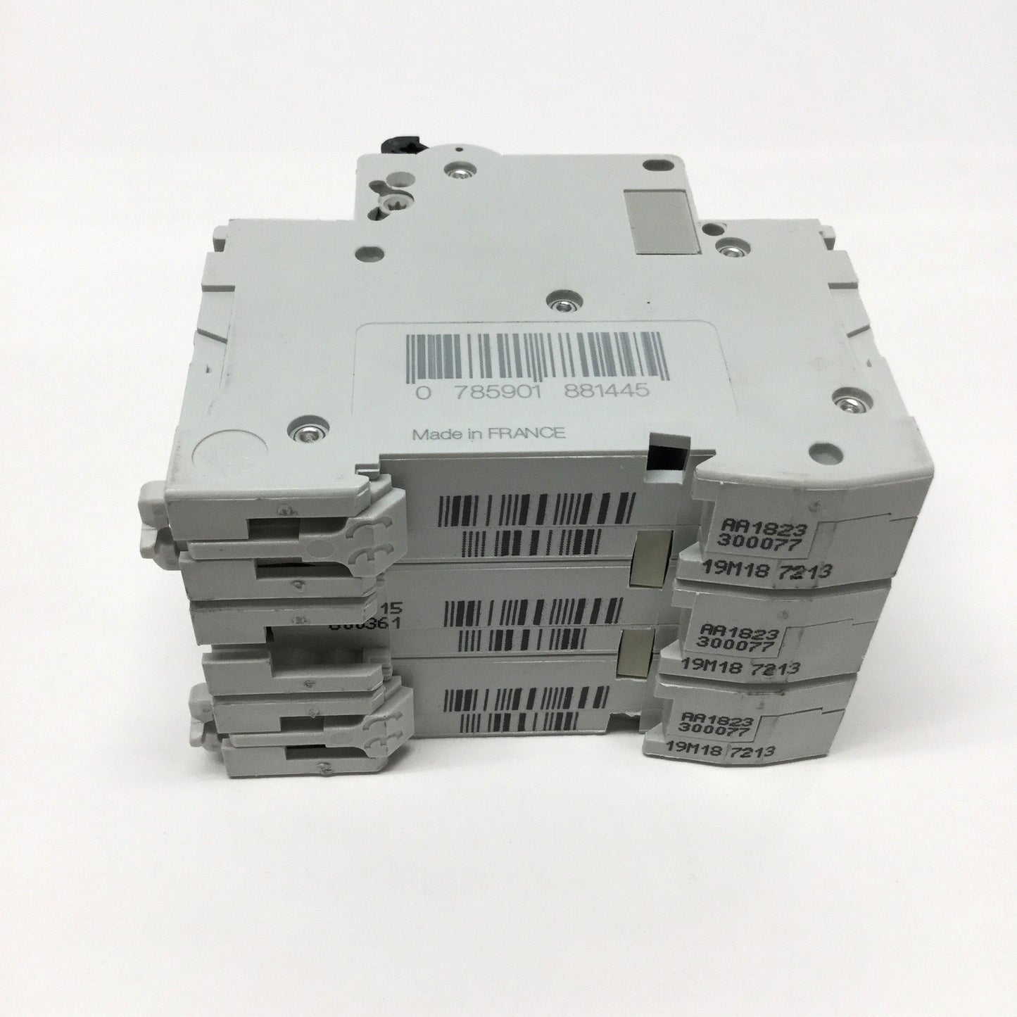 New – Open box Schneider 24544 MULTI 9 C60 Circuit Breaker, 3-Pole, 40A D-Curve, 440VAC
