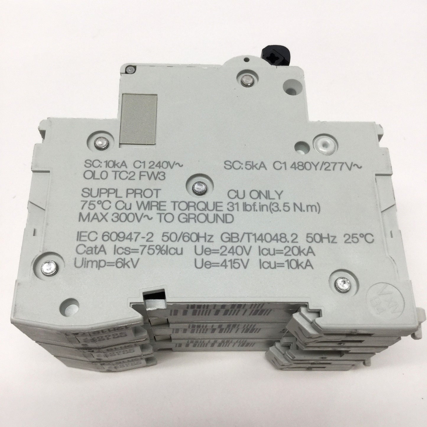 New – Open box Schneider 24544 MULTI 9 C60 Circuit Breaker, 3-Pole, 40A D-Curve, 440VAC