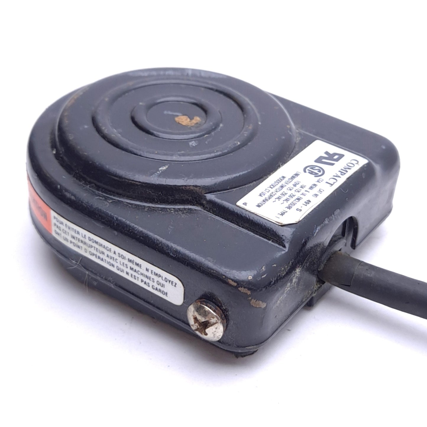 Used Lot of 2 Linemaster 491-S Compact Momentary Foot Switch, 10A 125-250VAC
