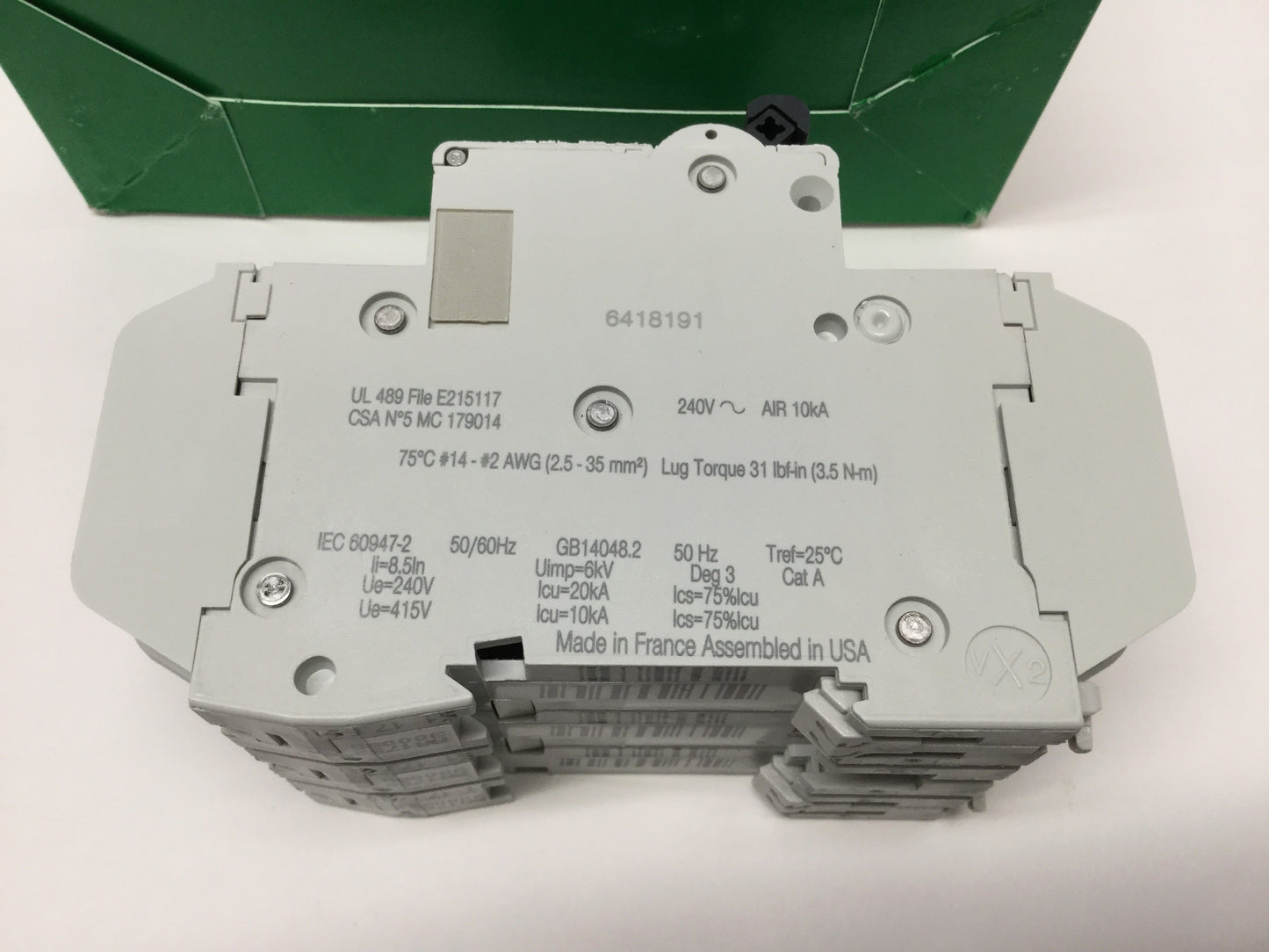 New – Open box Schneider 60183 MULTI 9 C60 Circuit Breaker, 3-Pole, 35A C-Curve, 240VAC