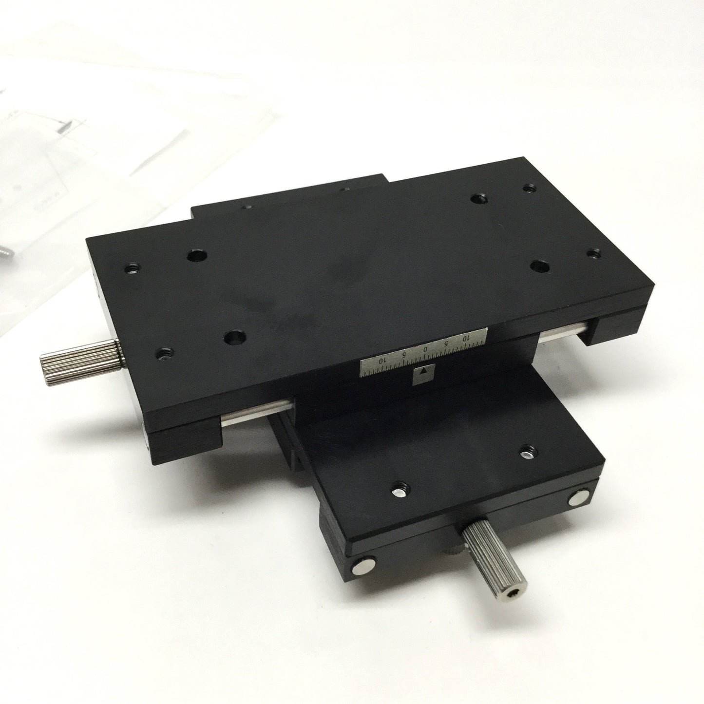 New – Open box Misumi XYKNEJ60-MMR-CLC Simplified Adjustment XY 2-Axis Feed Screw Stage ±13mm