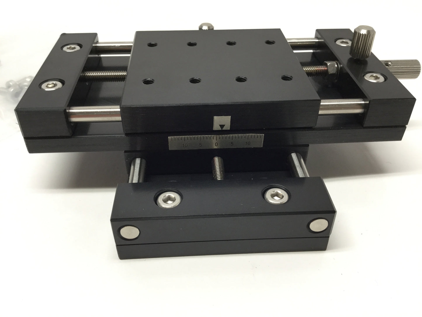 New – Open box Misumi XYKNEJ60-MMR-CLC Simplified Adjustment XY 2-Axis Feed Screw Stage ±13mm