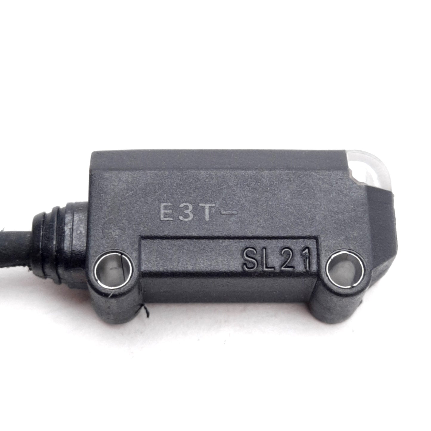 Used Omron E3T-SL21 Photoelectric Sensor 12-24VDC 5-30mm Range Light-ON NPN Output