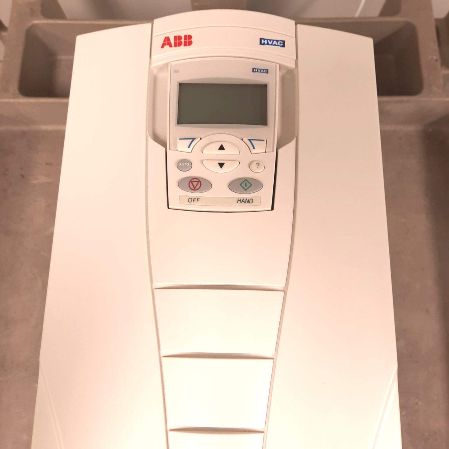 Used ABB ACH550-PDR-045A-4 VFD & Disconnect, 3PH 380-480VAC Input, 0-500Hz, 30HP