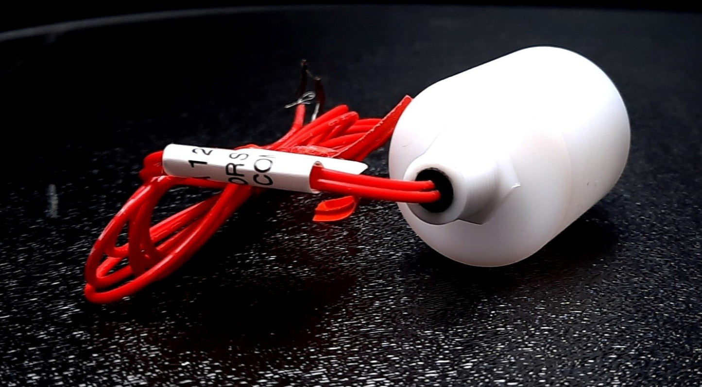 New Gems 174100 LS-1700TFE Series Level Switch Teflon N.O SPST 20VA 1/8" NPT Male