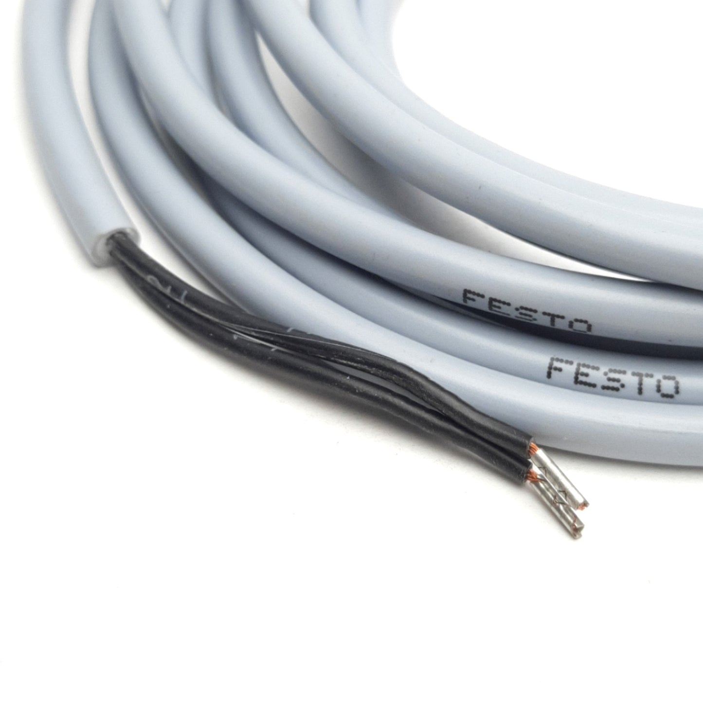 New Festo 30943 KME1-24-2.5-LED Solenoid Plug Socket & Cable, Type C, 24VDC 4A, 2.5m