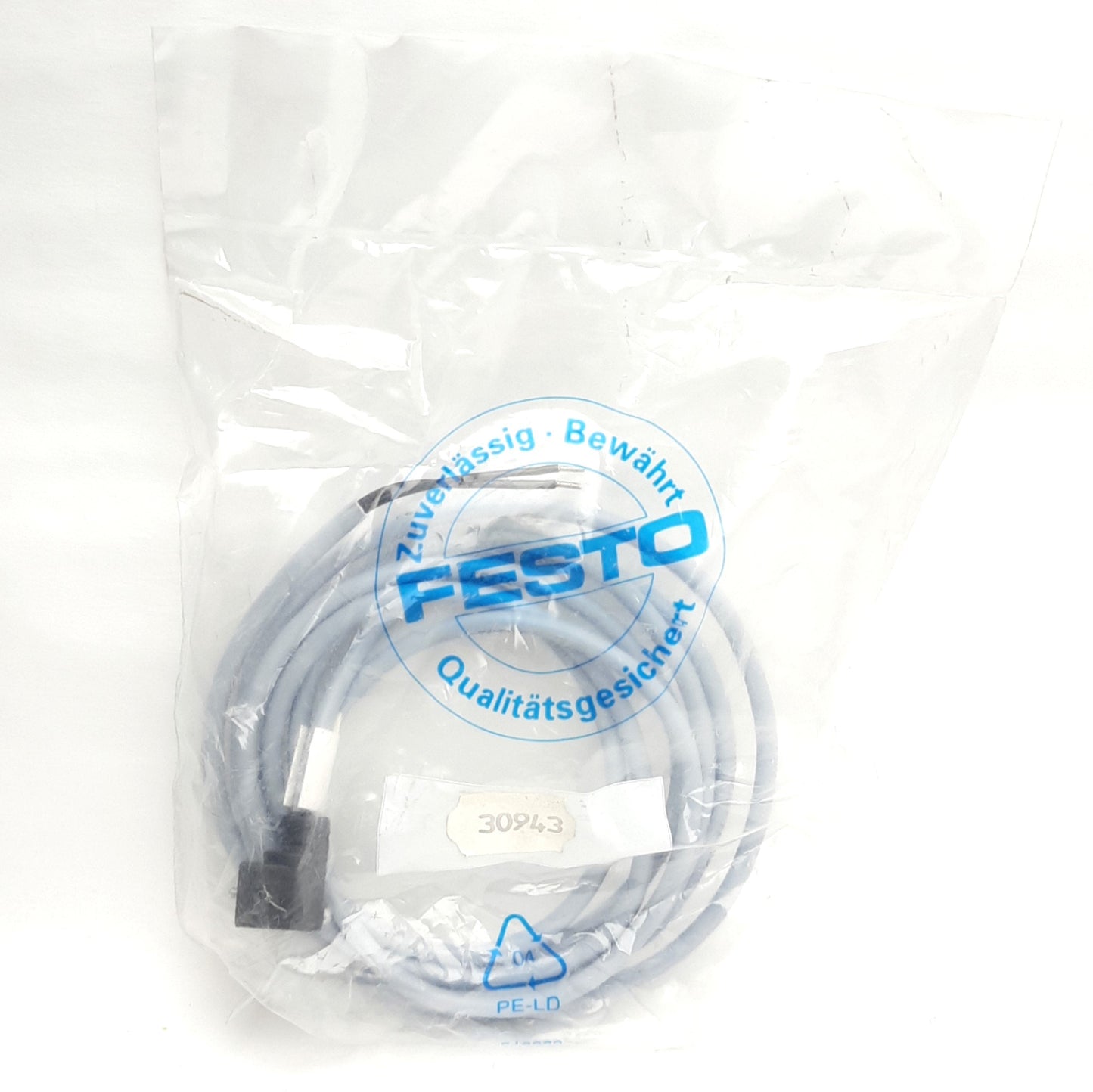 New Festo 30943 KME1-24-2.5-LED Solenoid Plug Socket & Cable, Type C, 24VDC 4A, 2.5m