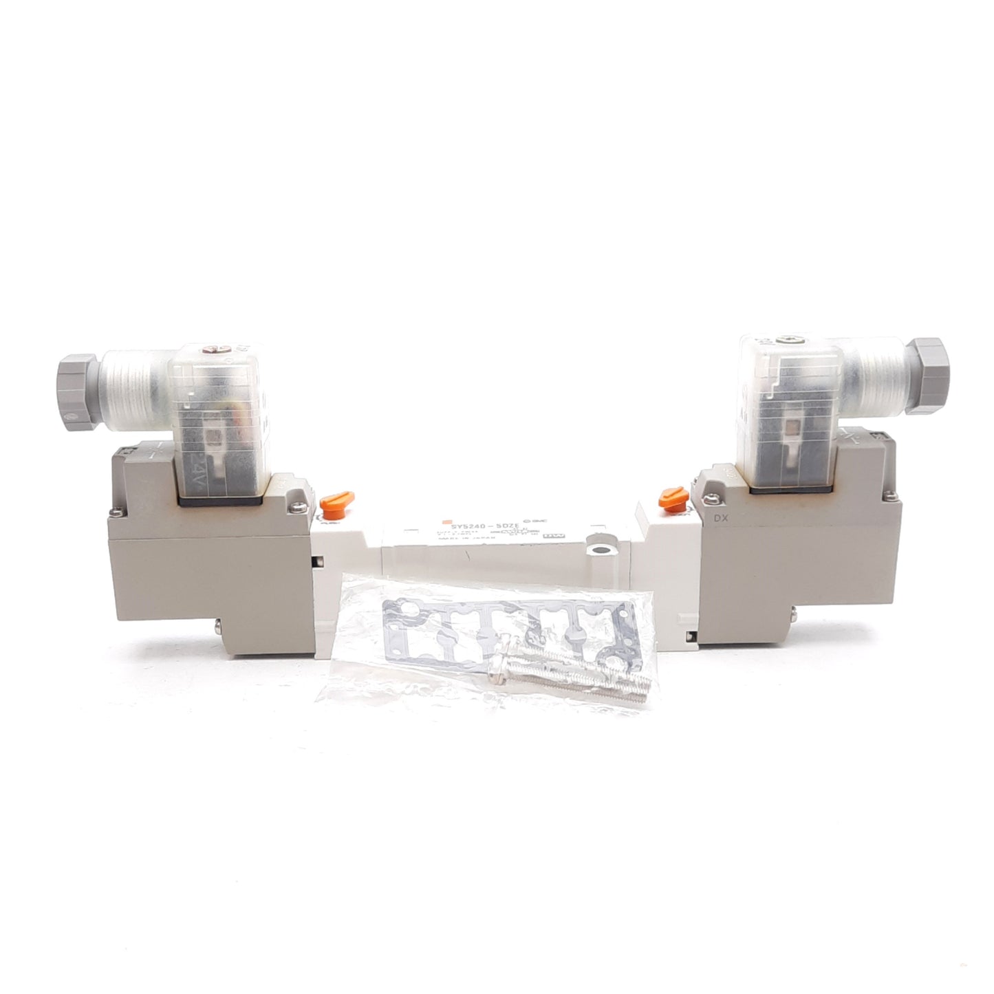 New SMC SY5240-5DZE Solenoid Valve, 2-Position Double, 0.1-0.7MPa, 24VDC Coils