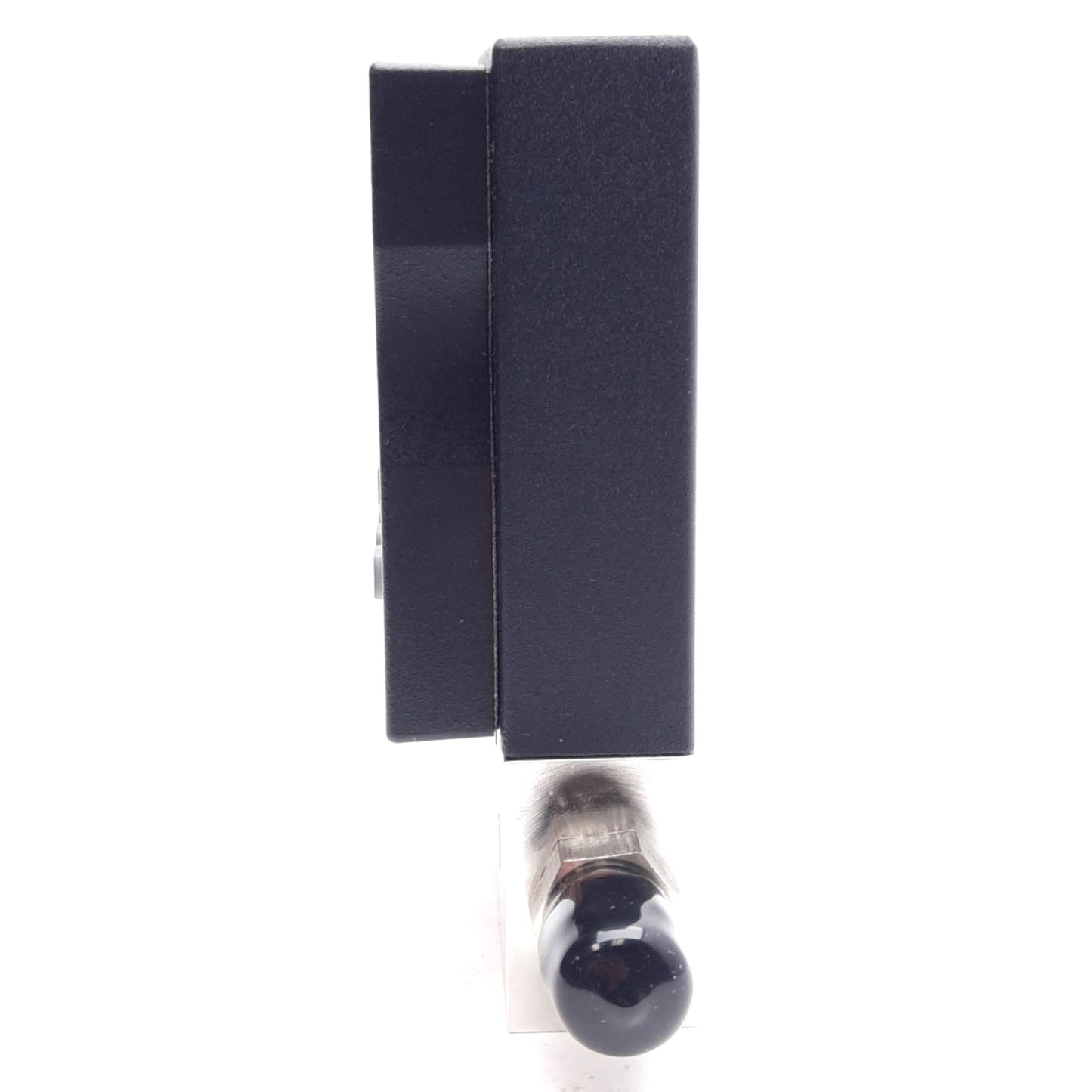 New – Open box Sierra M100L-DD-2-OV1-PV2-V1-C3 Mass Flow Meter, Air, 0-5SLPM, 500PSIG, 24VDC