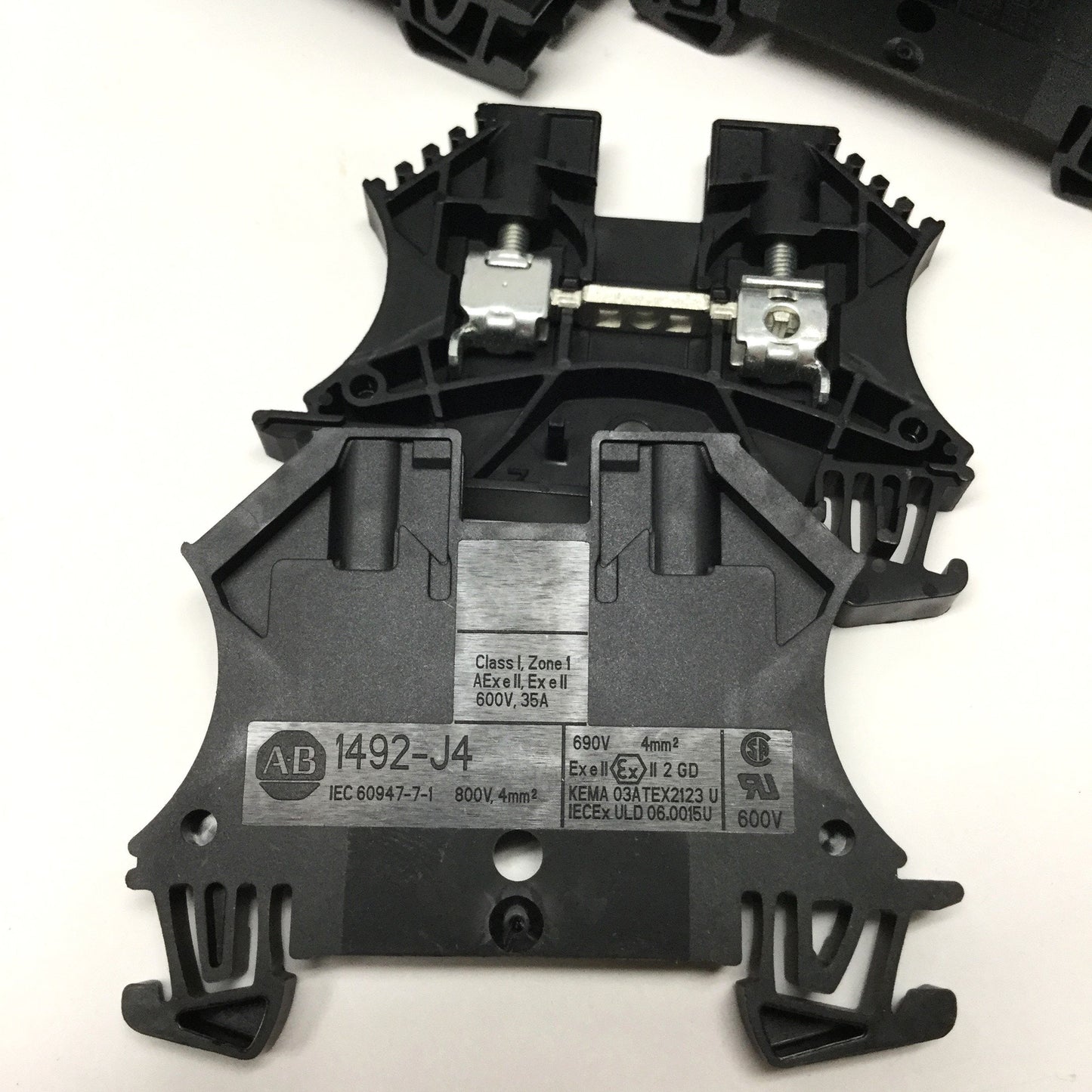 New – Open box Lot of 45 Allen Bradley 1492-J4-BL Feed Through Terminal Block, 600V AC/DC 35A