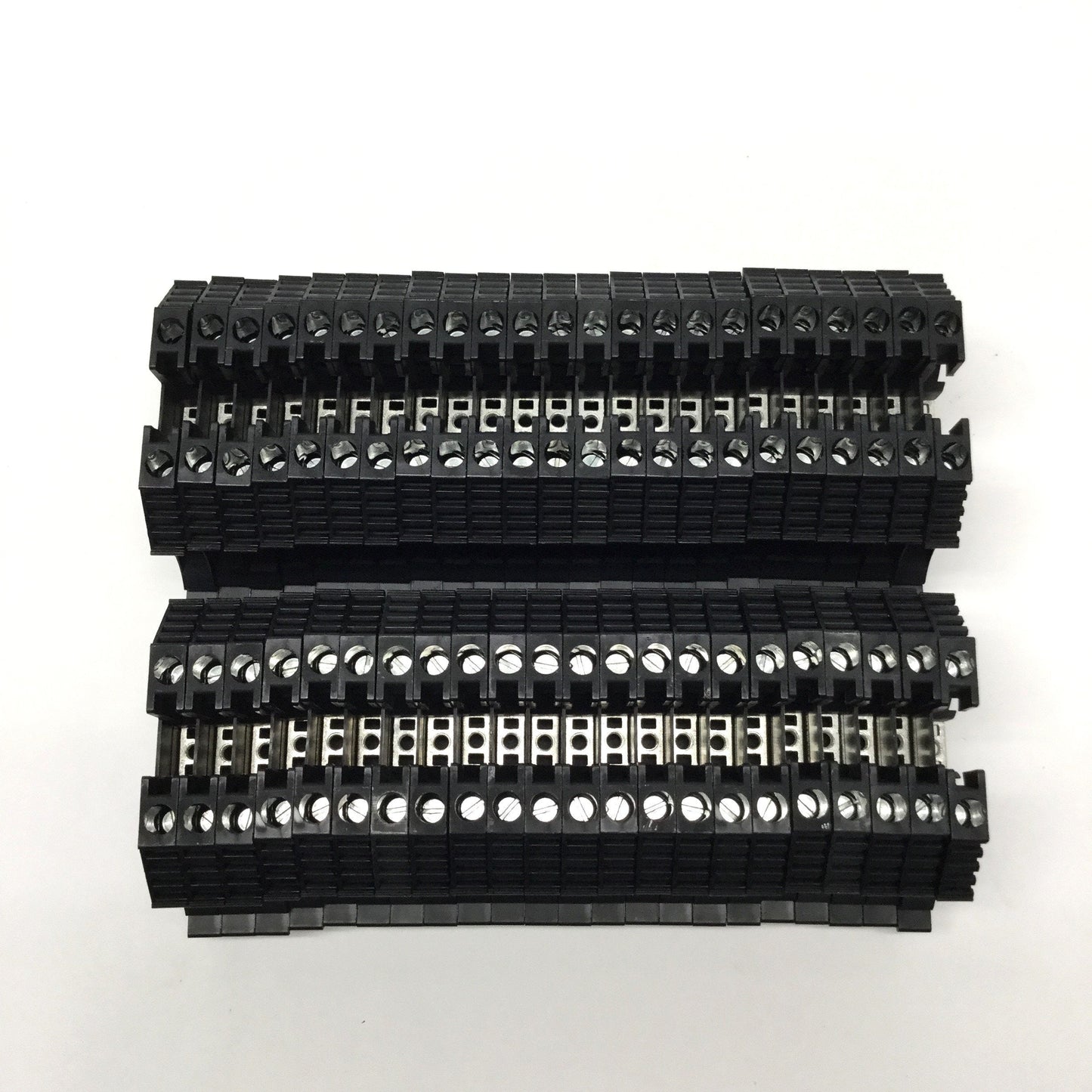 New – Open box Lot of 45 Allen Bradley 1492-J4-BL Feed Through Terminal Block, 600V AC/DC 35A