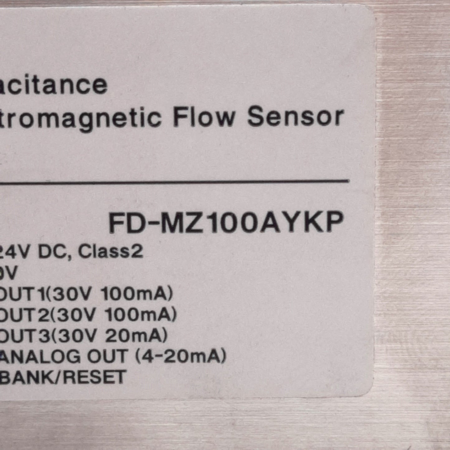 New – Open box Keyence FD-MZ100AYKP Electromagnetic Flow Sensor, 100L/min, 1in NPT, 24VDC