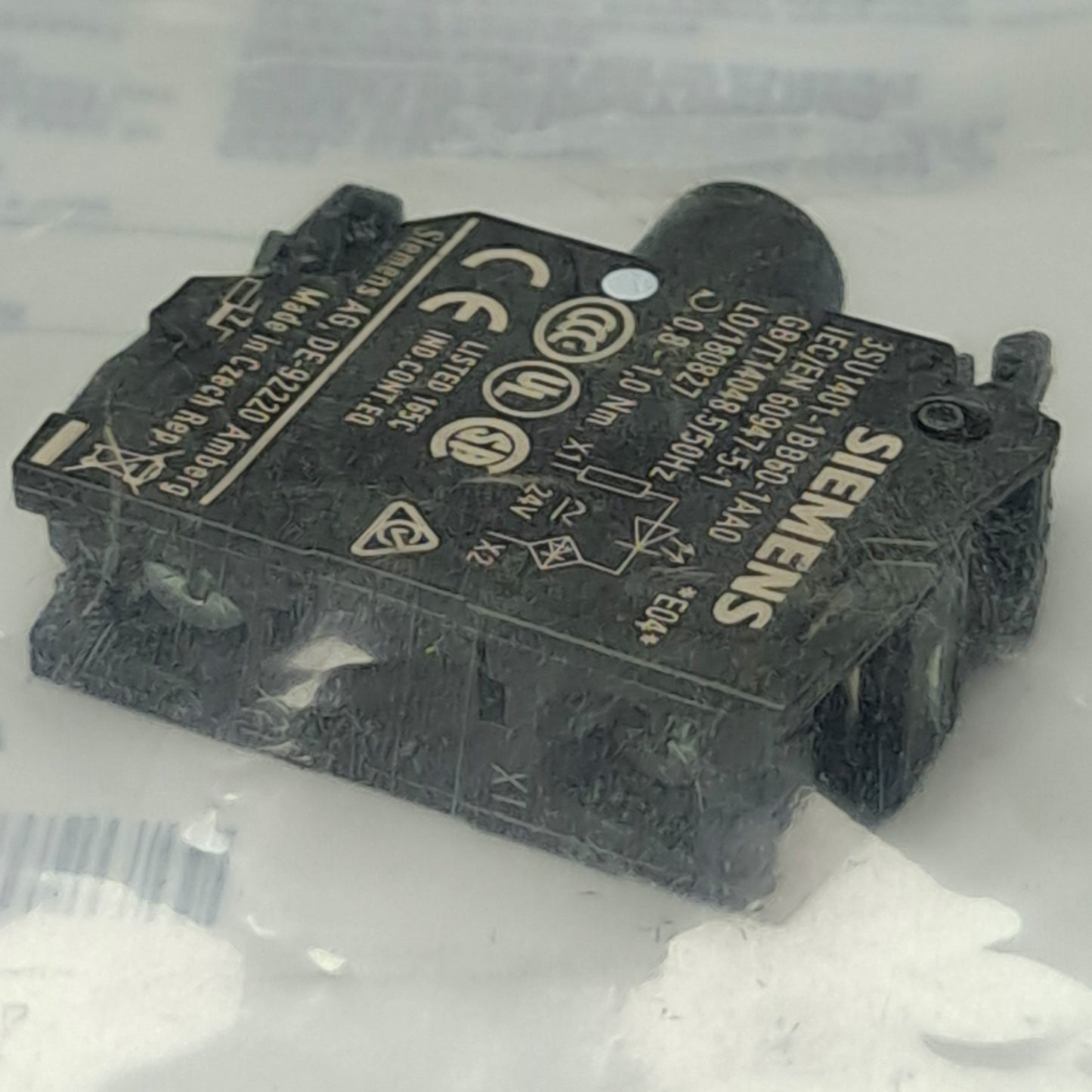 New Siemens 3SU1401-1BB60-1AA0 LED Module, White, Screw Terminal, 24VAC/DC