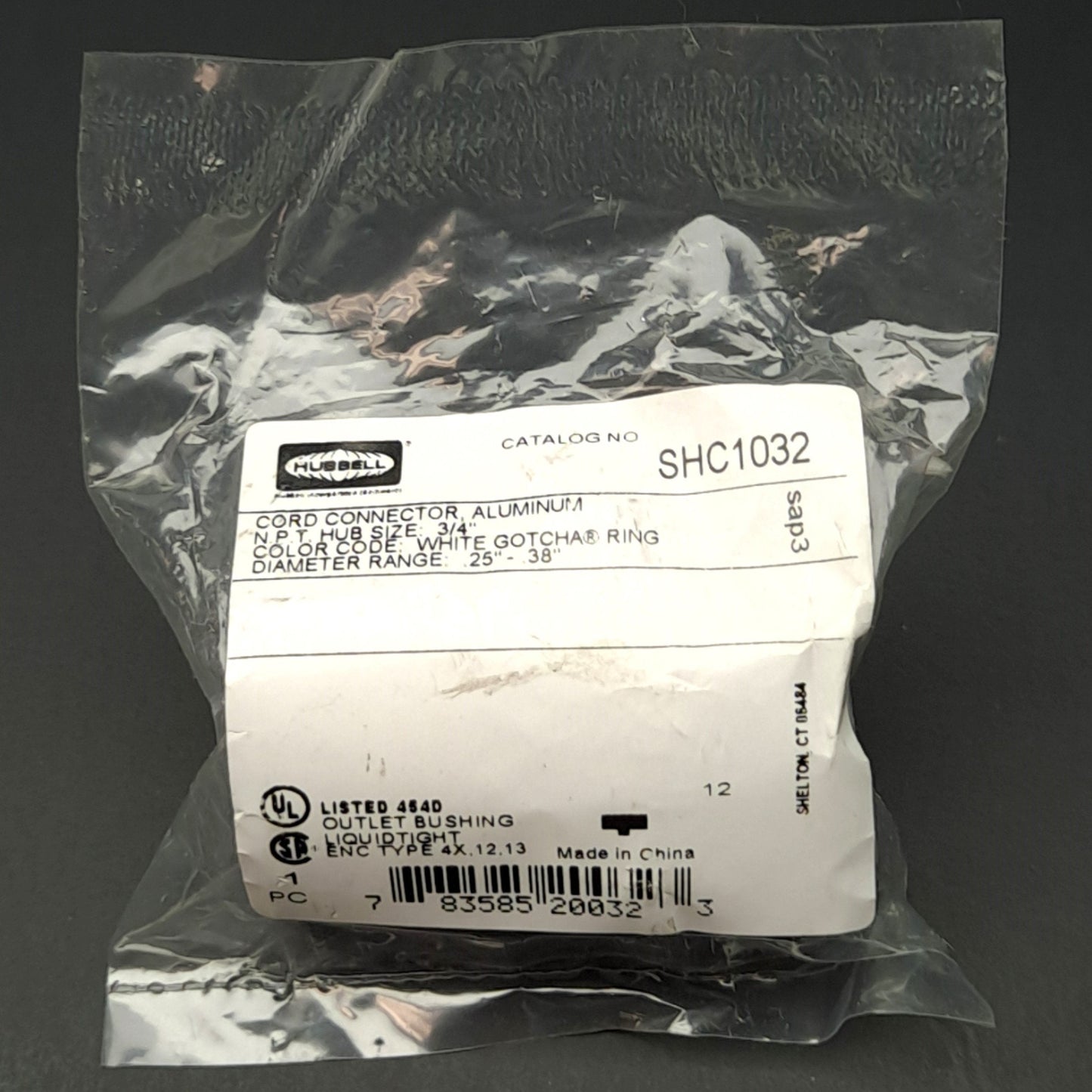 New Lot of 4 Hubbell SHC1032 Cord Connector, 3/4in NPT, ø0.25-0.38in Cable OD