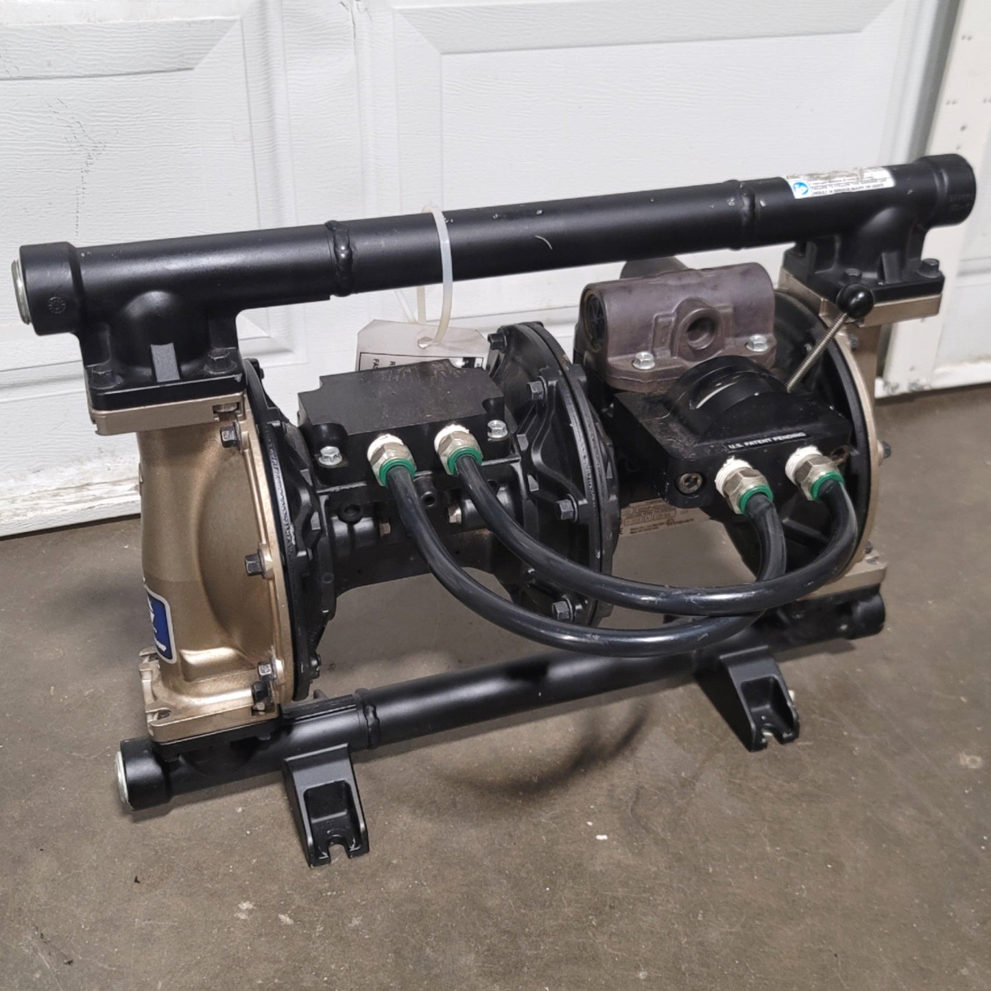 Used Graco 1050HP-A01AA1SSACPTPT 2:1 Air Operated Double Diaphragm Pump 50gpm 250psi
