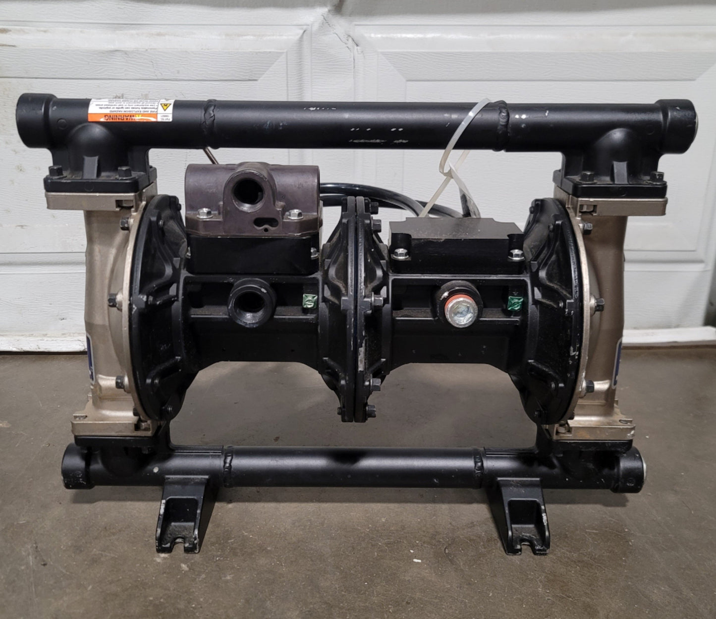 Used Graco 1050HP-A01AA1SSACPTPT 2:1 Air Operated Double Diaphragm Pump 50gpm 250psi