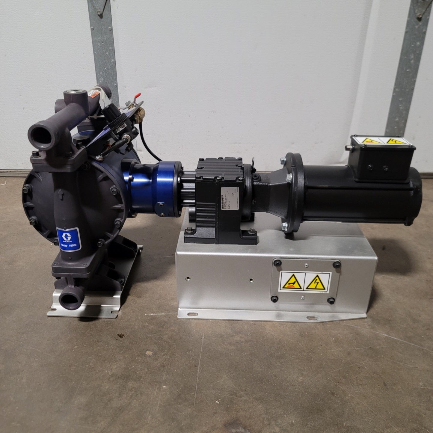 New – Open box Graco 648187 Husky Electric Double Diaphragm Pump With Compressor And Controller