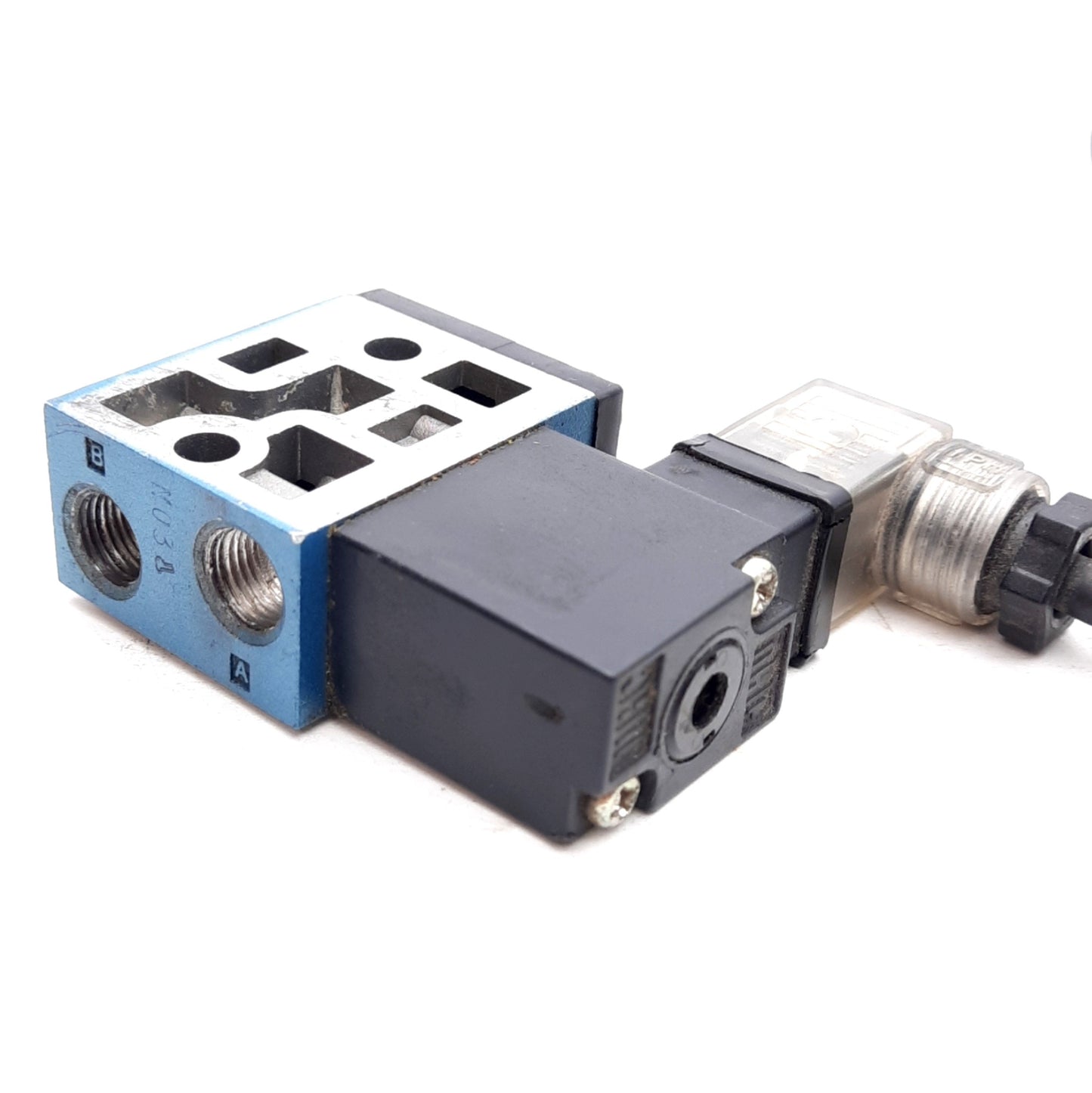 Used Mac 45A-LAC-DAAJ-1KD Base Mounted Solenoid Valve, 120VAC, Vac-120PSI, 1/8in NPT
