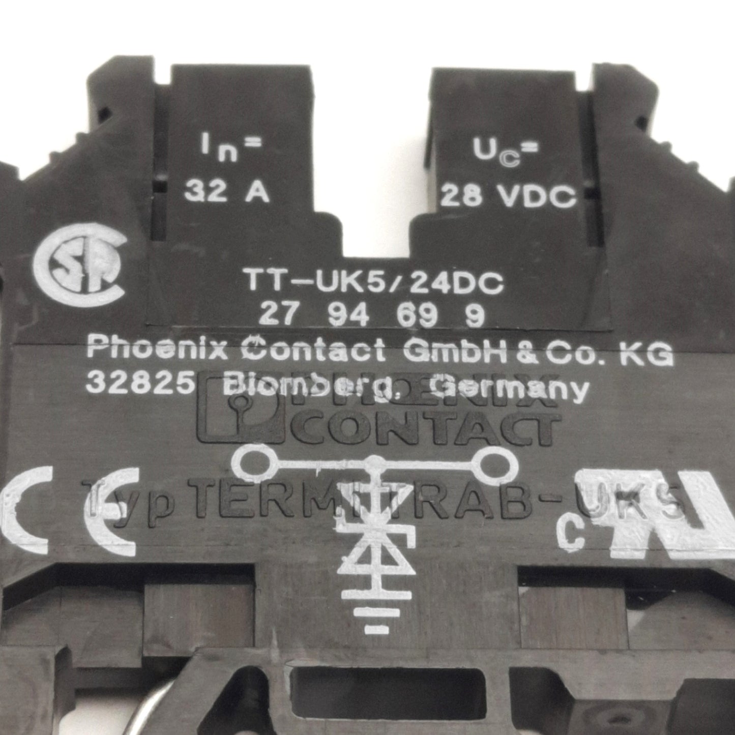 New – Open box Lot of 2 Phoenix Contact TT-UK5/24DC Surge Protector Terminal, 24VDC, 32A Max