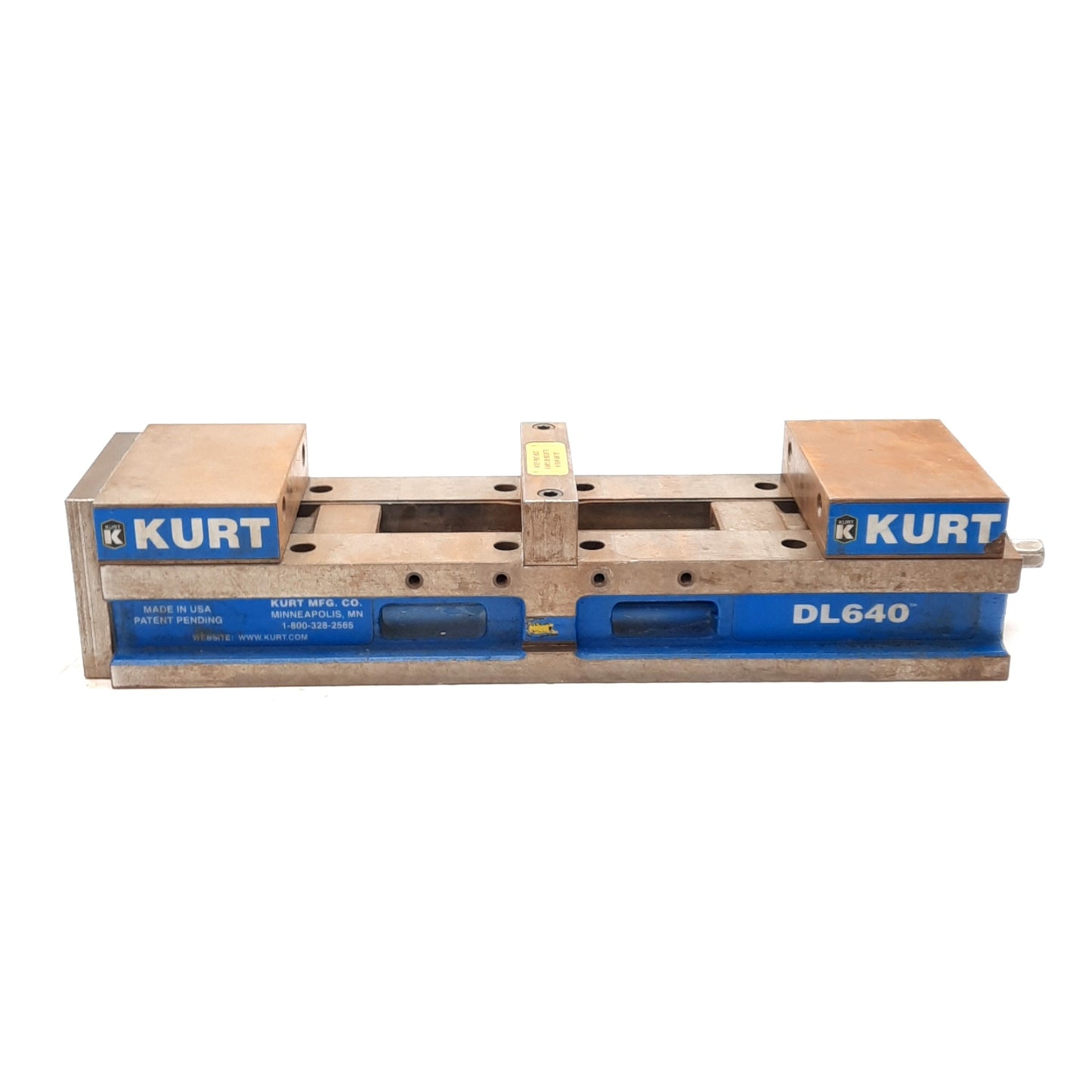 Used Kurt DL640 Double Lock Manual Machinist Vise 6in Wide, 23.25in Long, 3/4in Drive