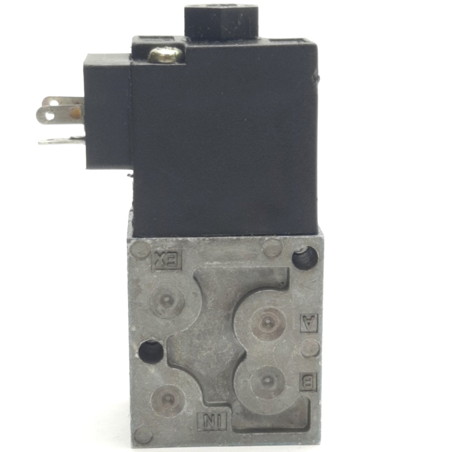 Used MAC Valve 45A-AA1-DDAJ-2KD Solenoid Valve VAC-120PSI, 1/8" NPT, 24VDC Coil