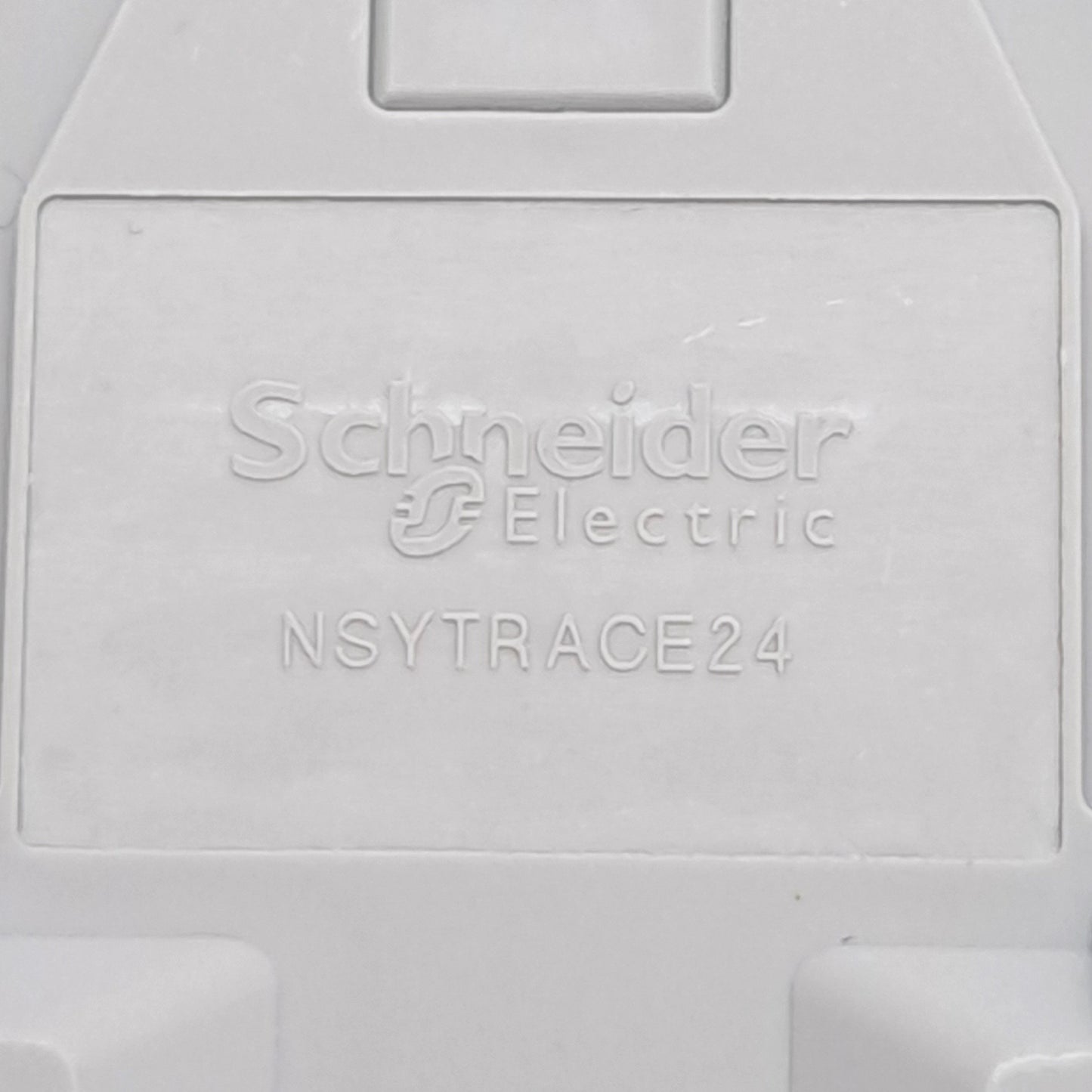 New – Open box Lot of 49 Schneider Electric NSYTRACE24 Terminal Block End Plate, For NSYTRV24D