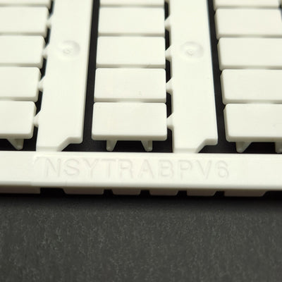 New – Open box Lot of 420 Schneider Electric NSYTRABPV6 Terminal Block Marking Cards, 6mm Wide