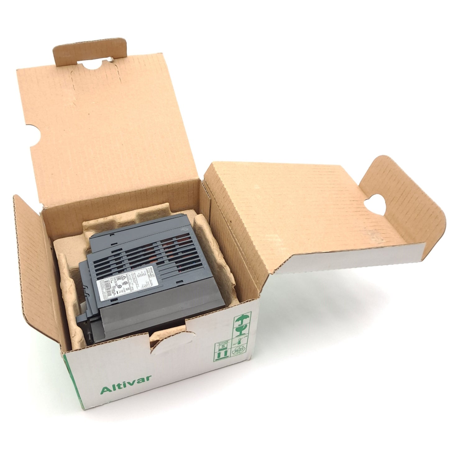 New Schneider Electric ATV320U06M2C Variable Speed AC Drive, 0.75HP, 200-240VAC 1-Ph