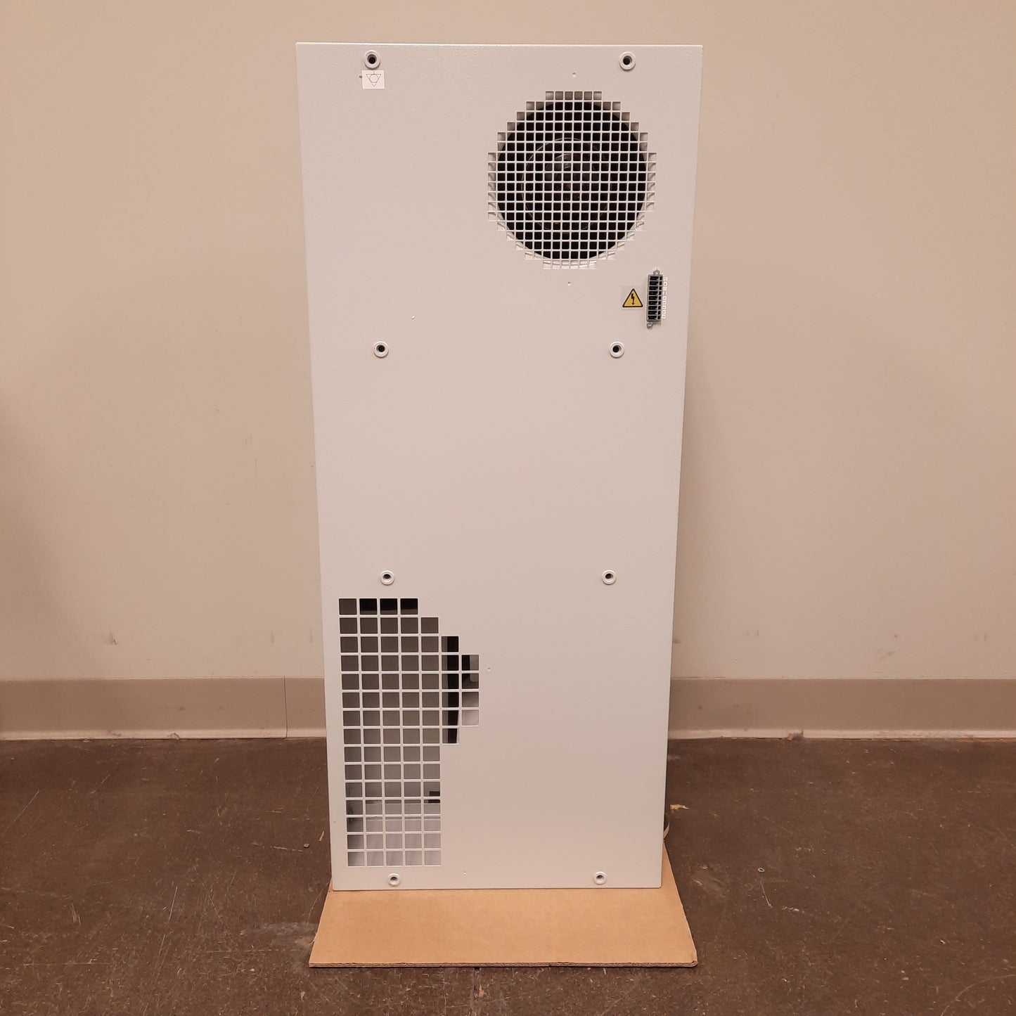New Rittal 3219115 TopTherm Air-Air Heat Exchanger, 115VAC, 200W, 529.7cfm, 23-131°F