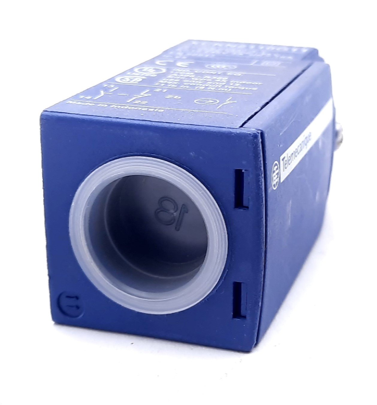 New Lot of 2 Telemecanique XCKN2110G11 Limit Switch N.O./N.C. DPST 3A 240VAC 250VDC