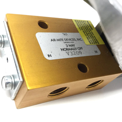 Used Air-Mite V3209 Foot Pedal Treadle Valve 3-Way, Normally Closed, Manual Return