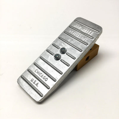 Used Air-Mite V3209 Foot Pedal Treadle Valve 3-Way, Normally Closed, Manual Return