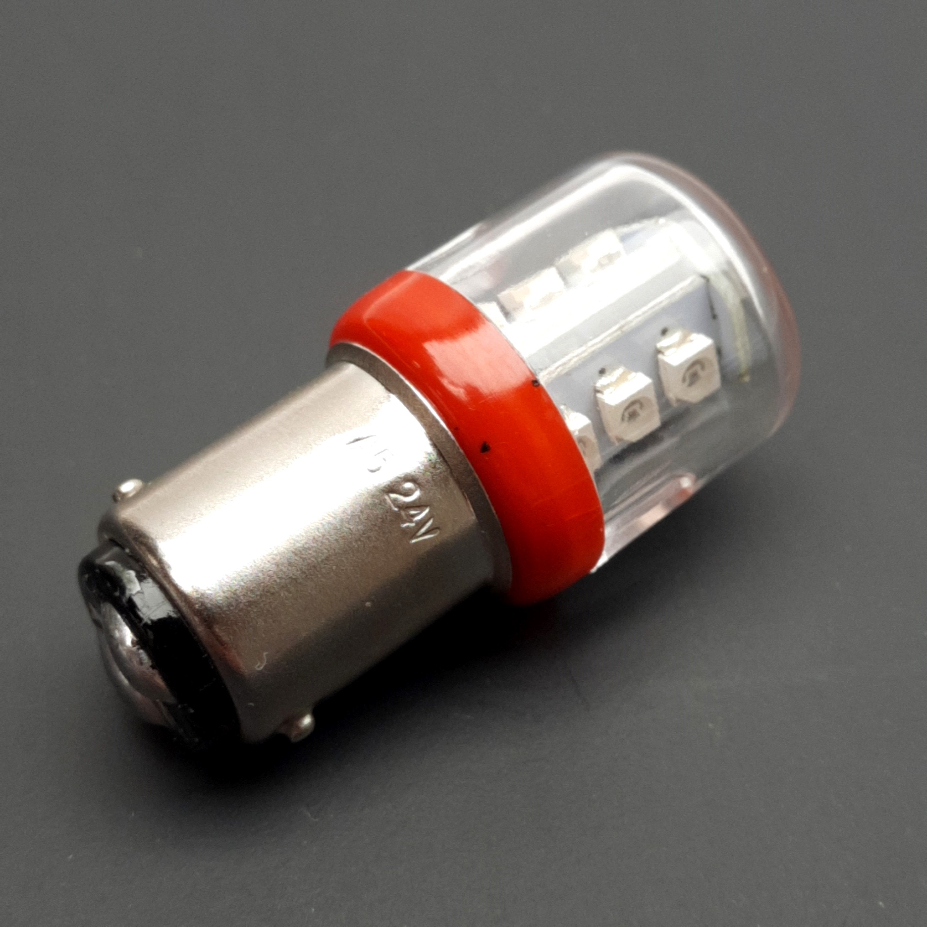 Texelco 11EB2 Series BA 15D LED Bulb, 360° Diffused, Red, 10 LEDs, 24V ...