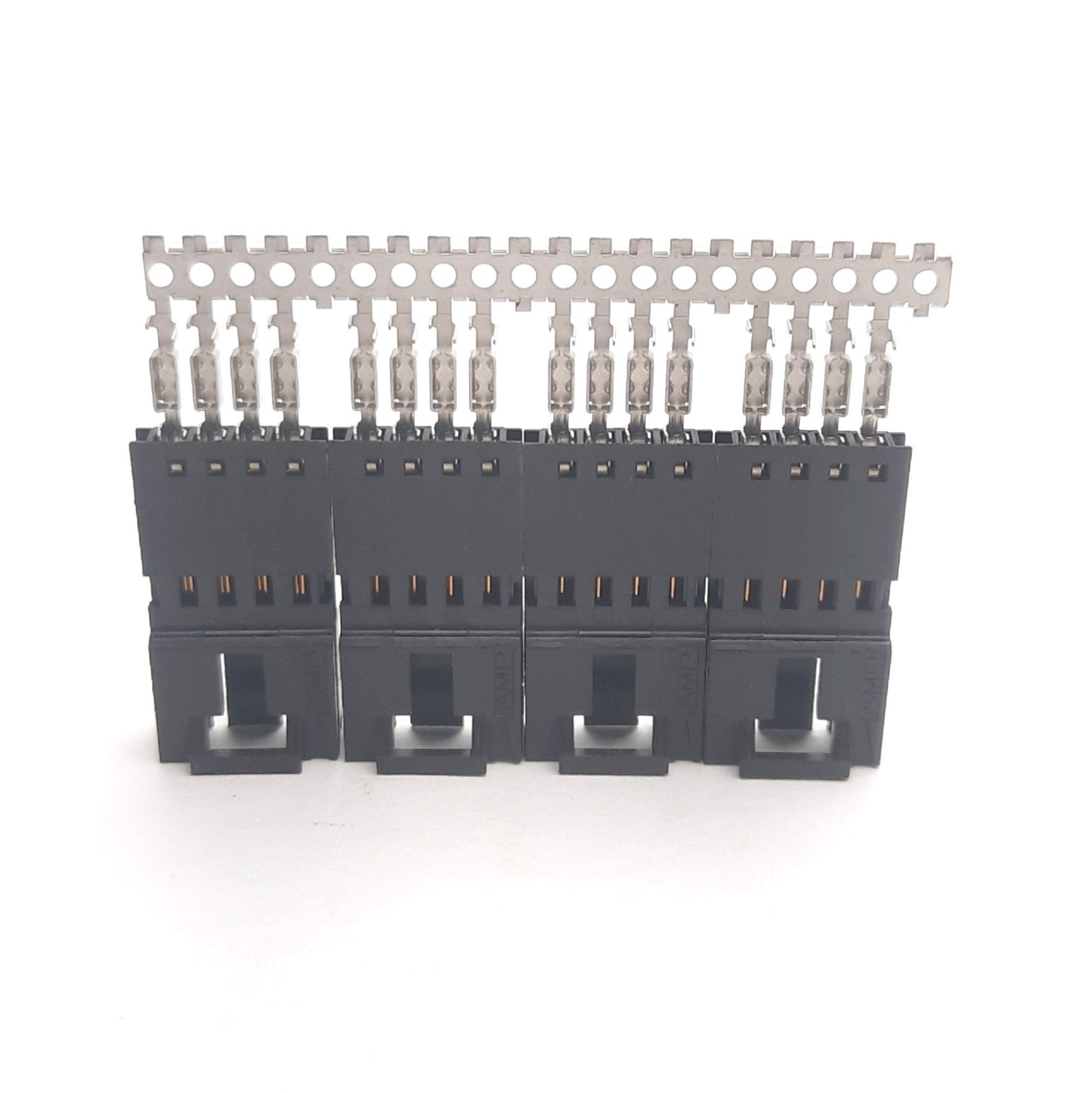 New – Open box Lot of 20 AMP 103945-3 4 Position Rectangular Plug Connectors 267V, 3A