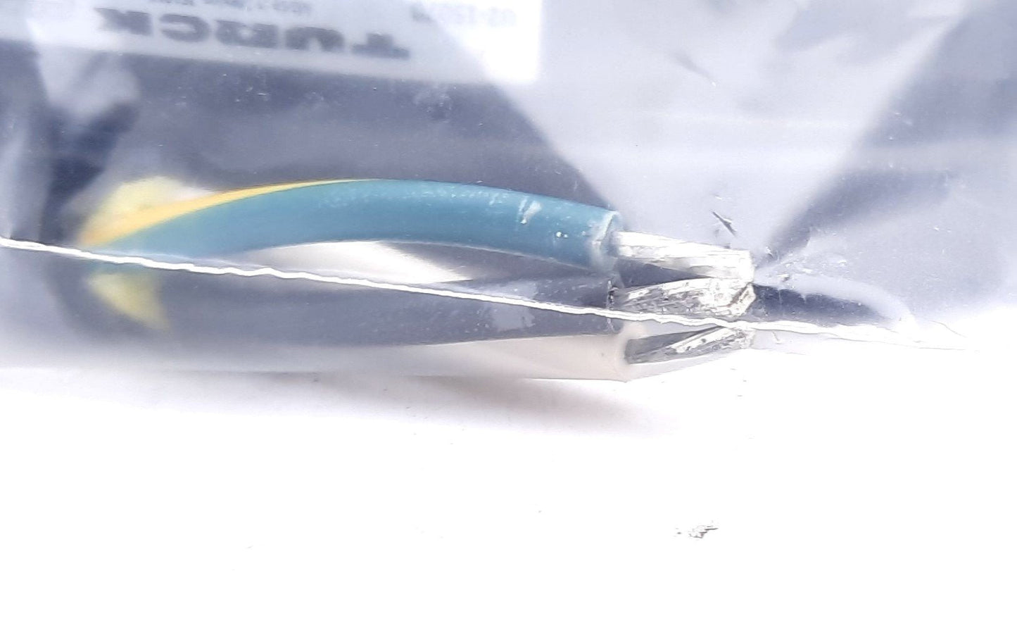 New Turck RKM 34-2M Cordset, A, Straight Female 3 Pin 600V, 15A, 14AWG, 7/8-16