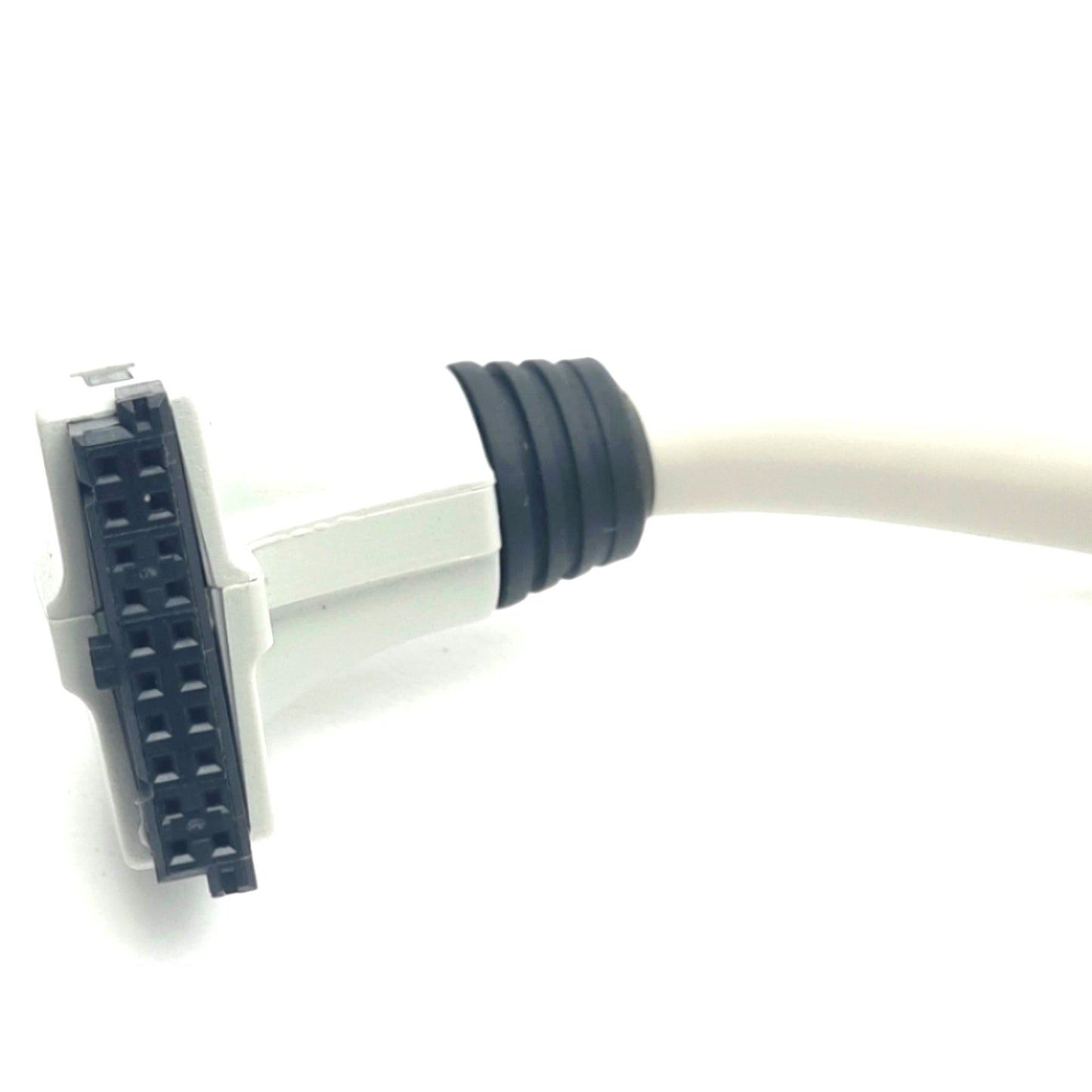 New Allen Bradley 1492-Cable025x Ser E Pre-Wired Cable for 1756-IA16 Module, 2.5m