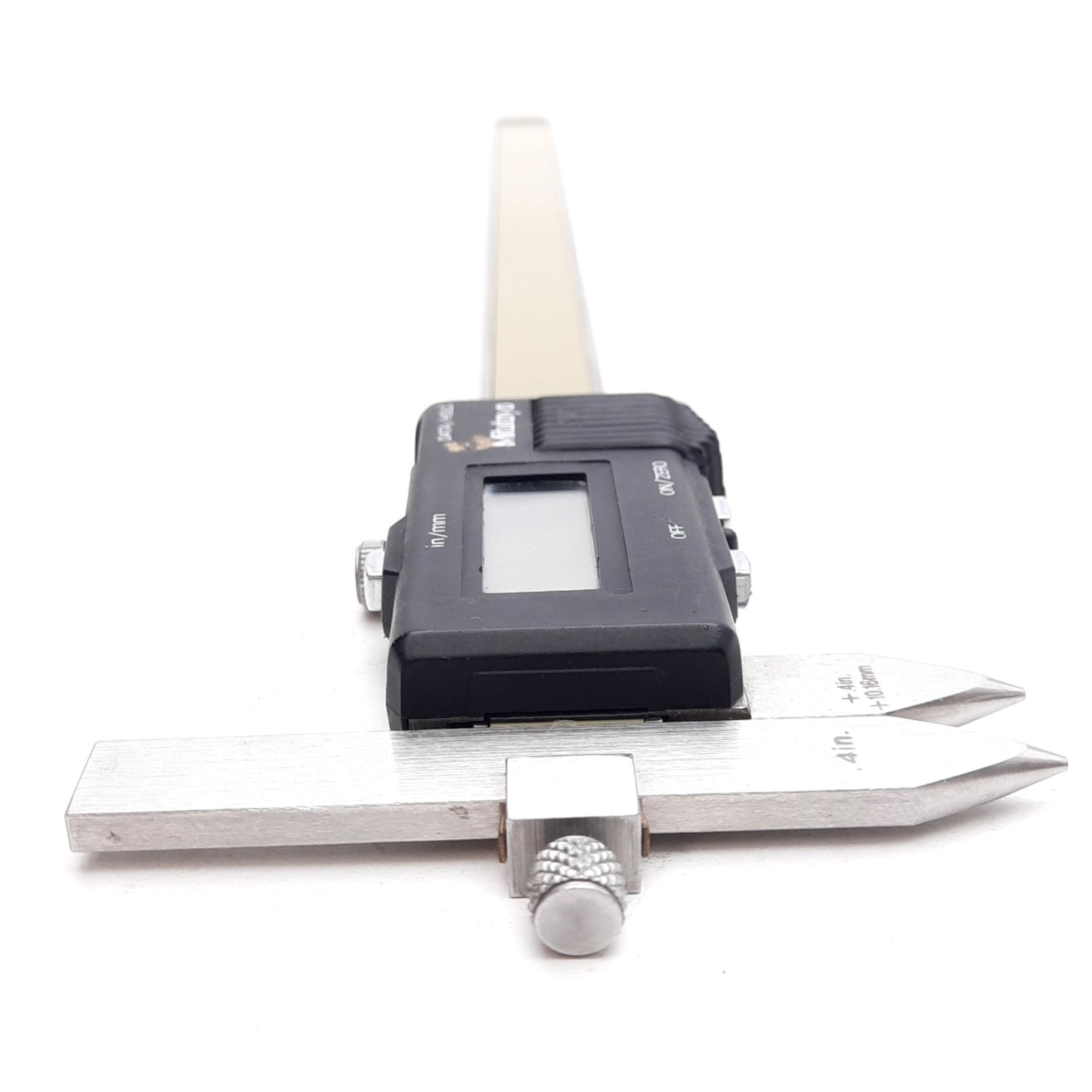 Used Mitutoyo 573-206-50 Digital Offset Centerline Caliper, 0-8in, 0.005in Resolution