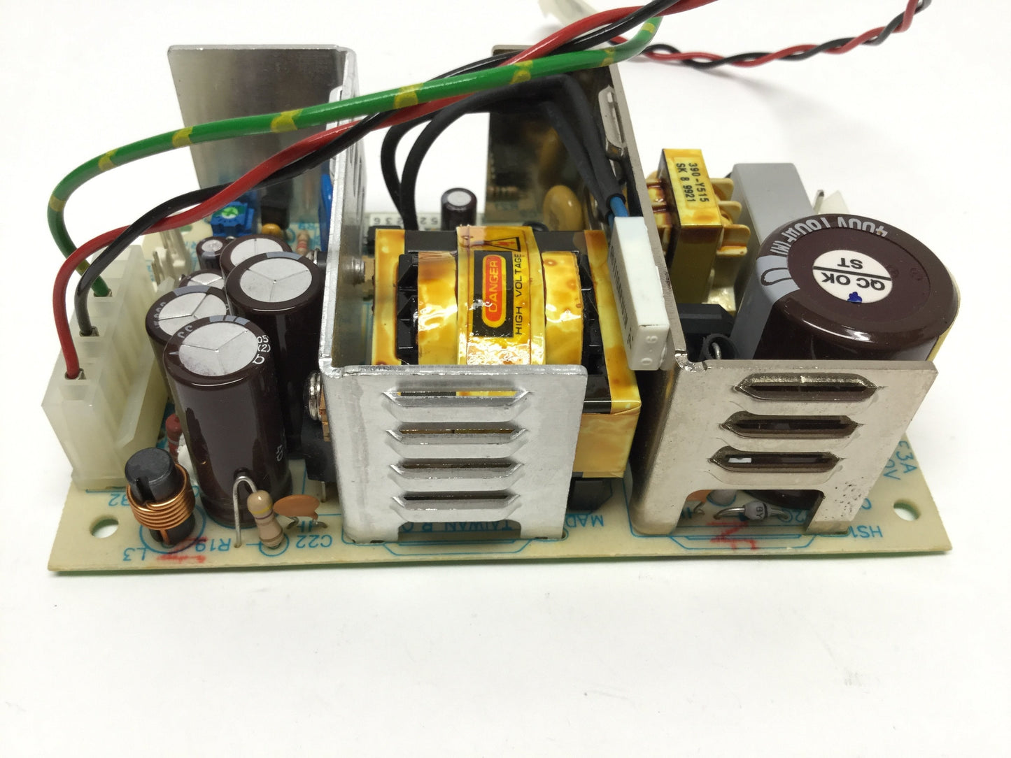 Used Skynet SNP-9069 Double Output Power Supply 115-230VAC In, 5/24VDC 0.5/2.5A Out