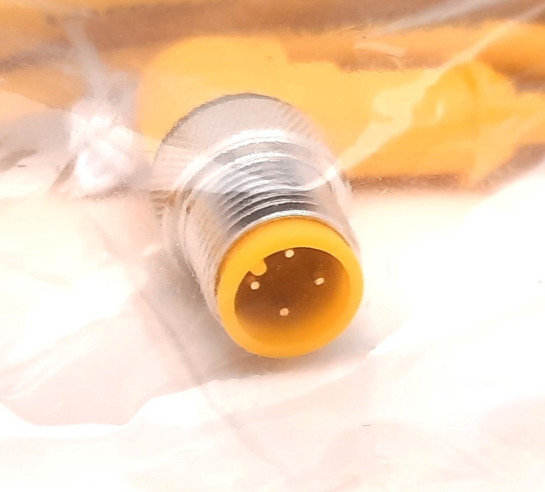 New Turck PKG 3M-5-WS 4T Actuator & Sensor Cordset 125VAC 4A 3 Pin M8 female