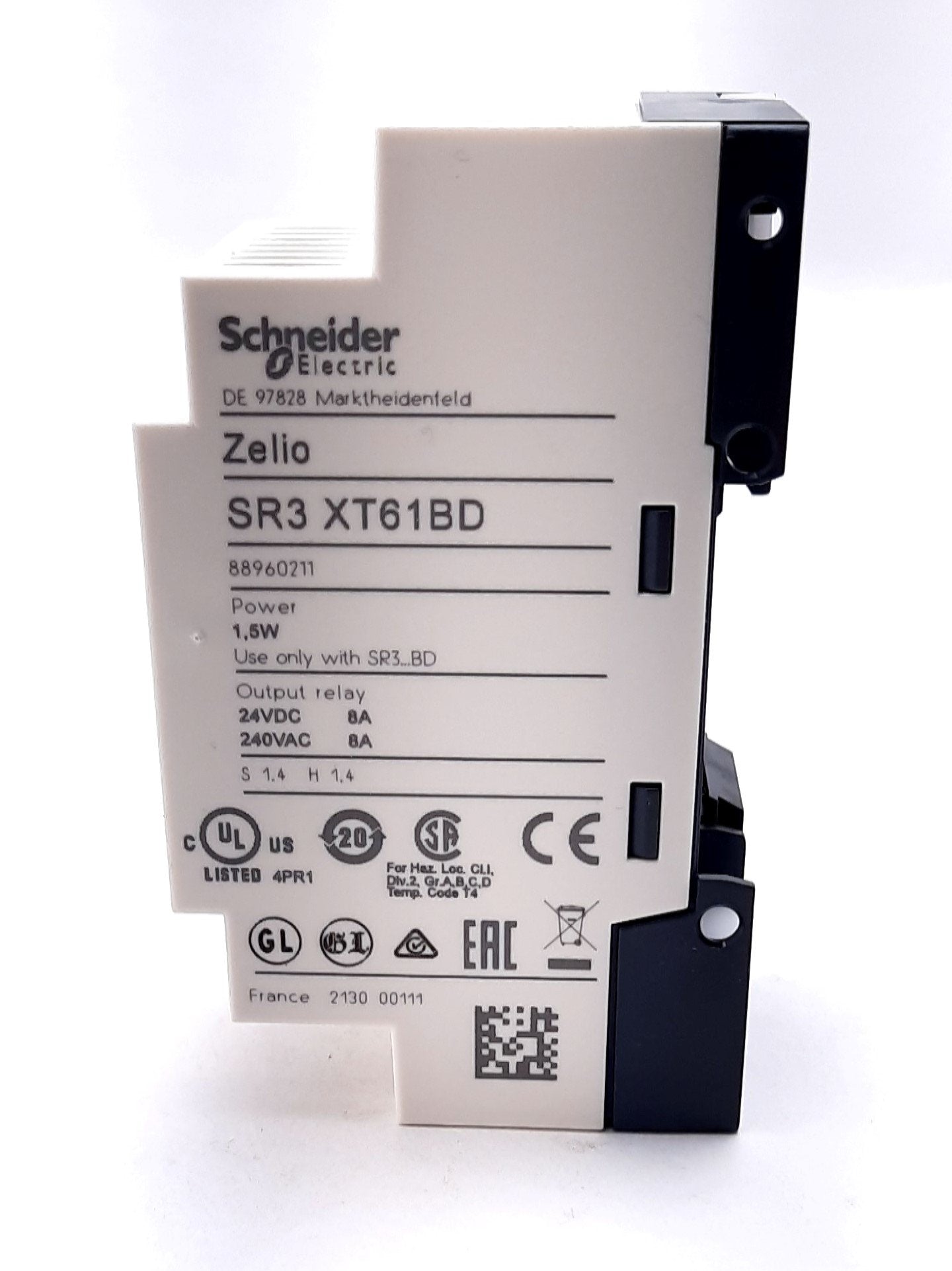 New Schneider Electric SR3 XT61BD Discrete IO Extension Module 24VDC, 4mA 240VAC 8A