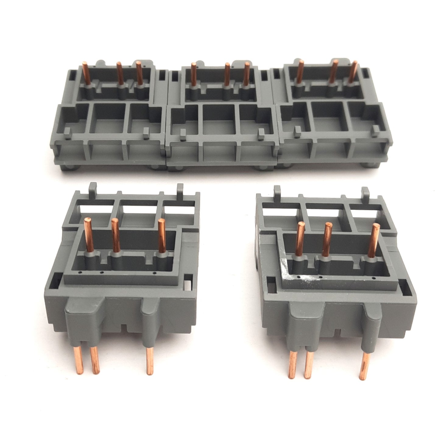 New – Open box Lot of 5 ABB BEA16-4 Contactor/Motor Starter Connector, 3-Pole, Up to 32A