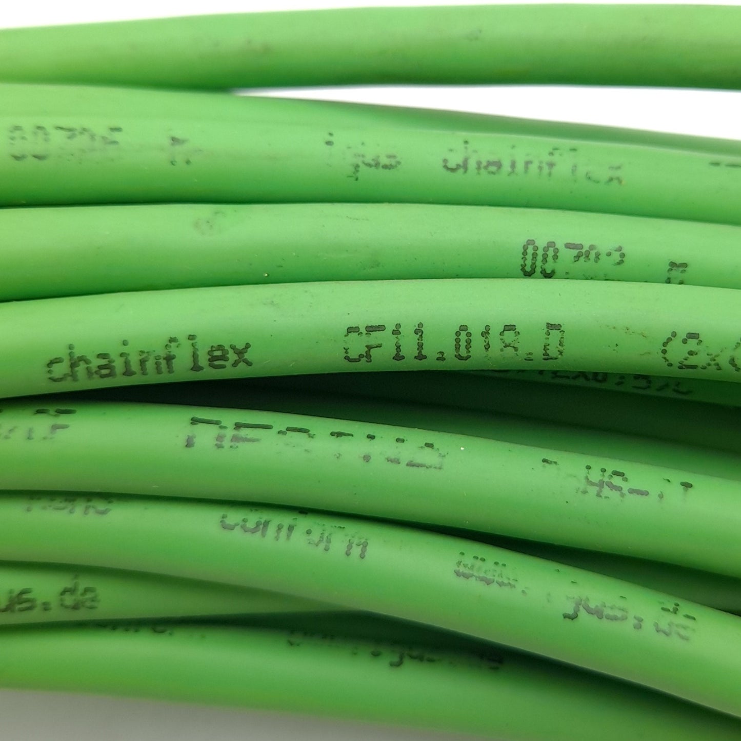 New – Open box Igus CF11-018-D Chainflex Servo Motor Feedback Cable, ø6.5mm OD, 98ft Length