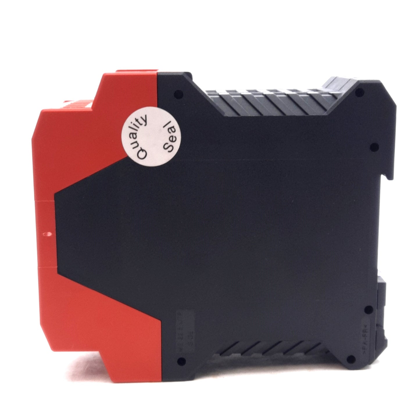 New Schneider Electric XPSATE5110P E-Stop Module Safety Relay, 24VAC/DC, DIN Rail